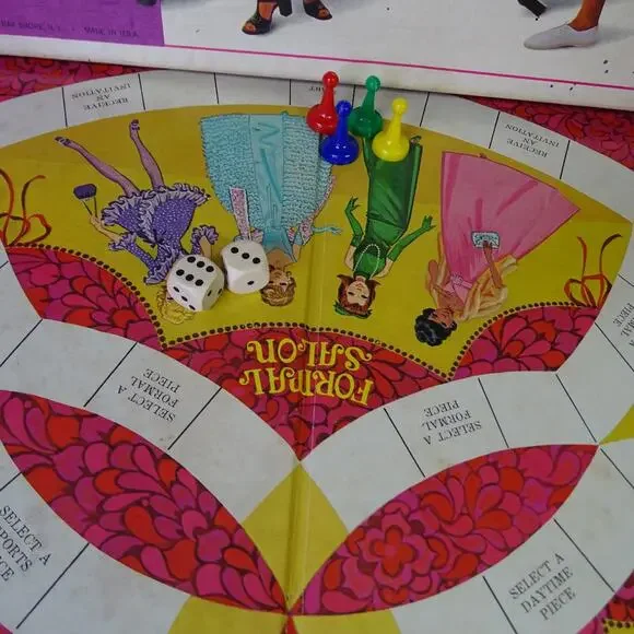 1969 What Shall I Wear Board Game Selchow & Righter - Picture 7 of 13